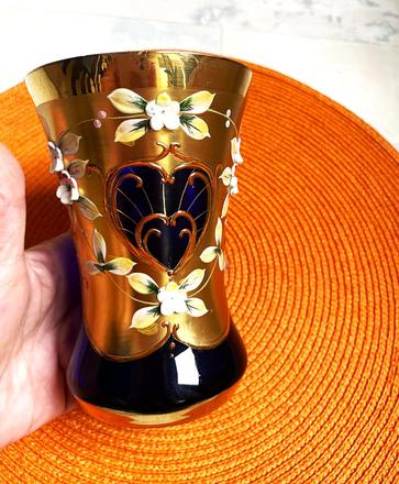 Kobaltová váza so zlátením a smaltovaním, 