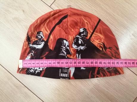 Parádna čiapka, 104