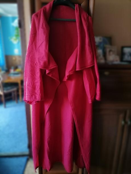 Deka s rukávmi uni,