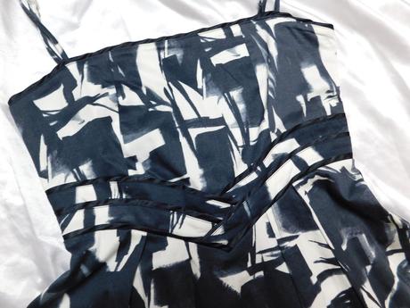 Kvalitne velmi pekne šaty, 36