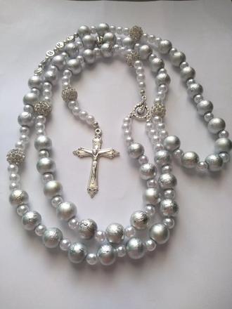 Ruženec s menom a dátumom e096,