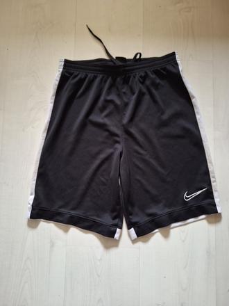 Šortky, nike,164
