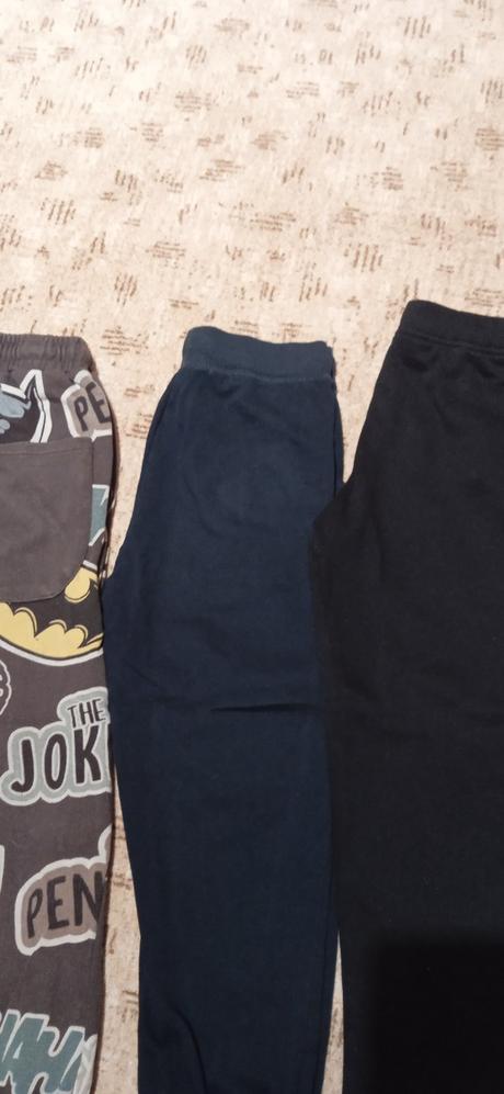 Tepláky veľ.128, reserved,128