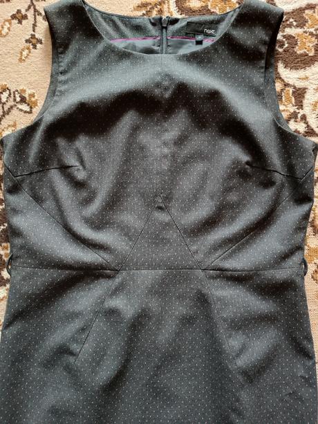 Šaty bez rukávov s jemnými bodkami, next,42