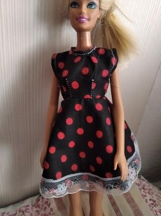 Šaty pre barbie,