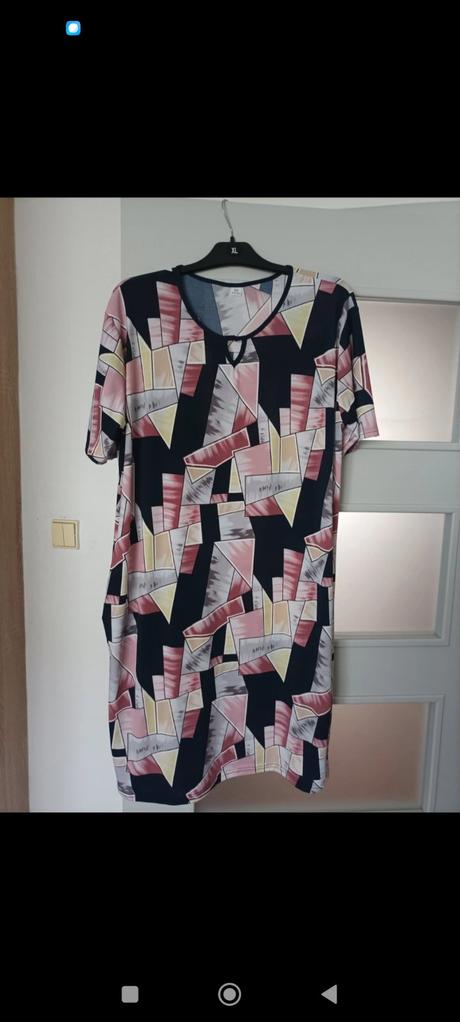 Dámske šaty s vreckami, 54