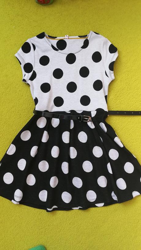 Bodkované s opaskom 5-6 r, marks & spencer,116