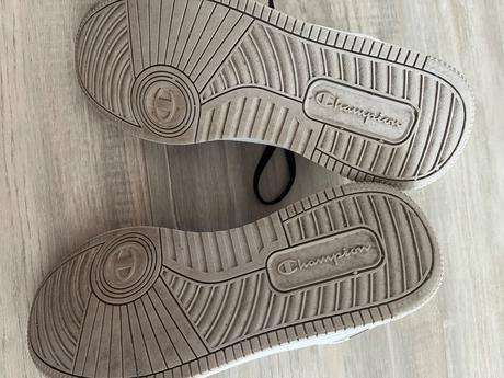 Tenisky, champion,37