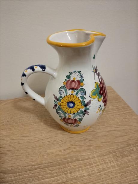 Džbán modranská keramika, 