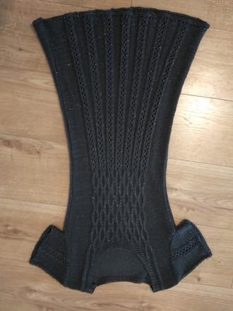 Pletene saty  s trblietkami, s