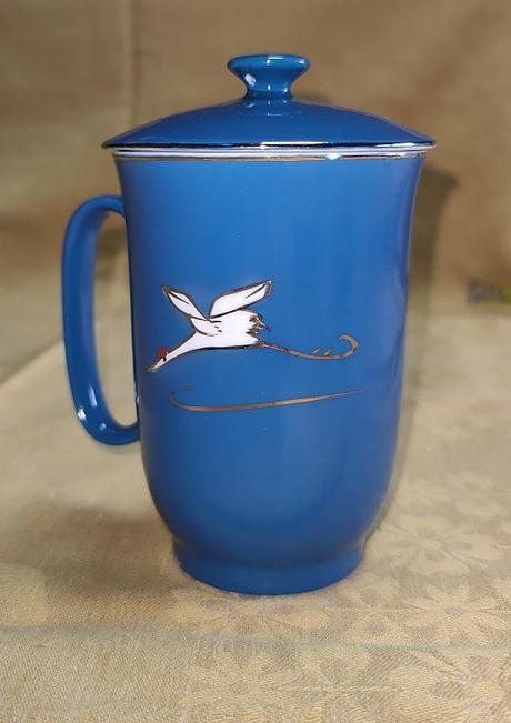 Čínska porcelánová šálka, 