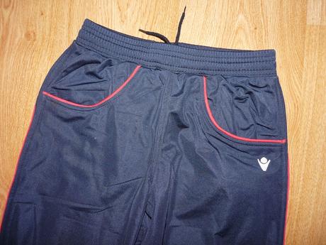 Športové nohavice, 152