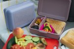 Overený ľahučký box na desiatu, ktorý si dieťa zladí s taškou