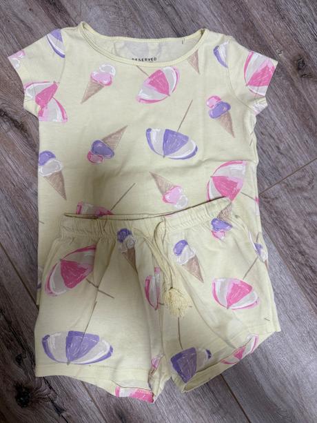 Pyzamo 98/104, reserved,104