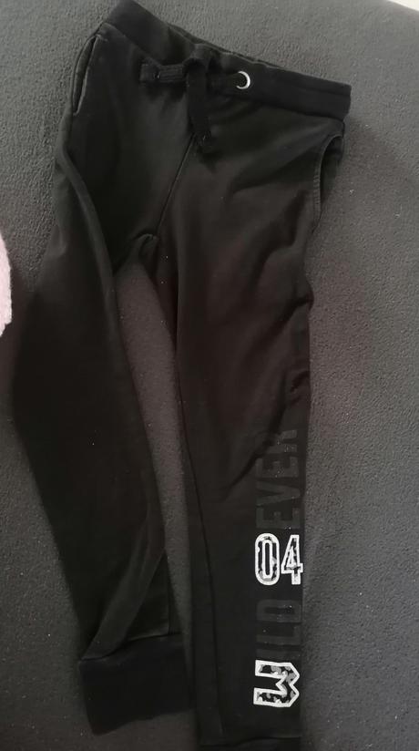 Rifle a teplaky, 128