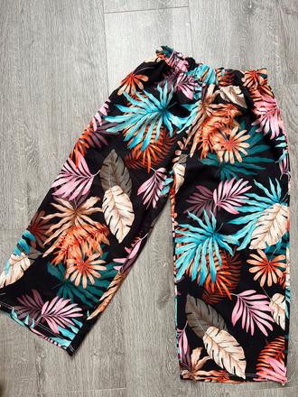 Lahke 3/4tove nohavice, 128