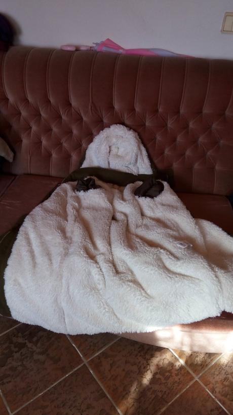 Olivova-kaki vetrovka zn.reserved použitá dva raz, reserved,34