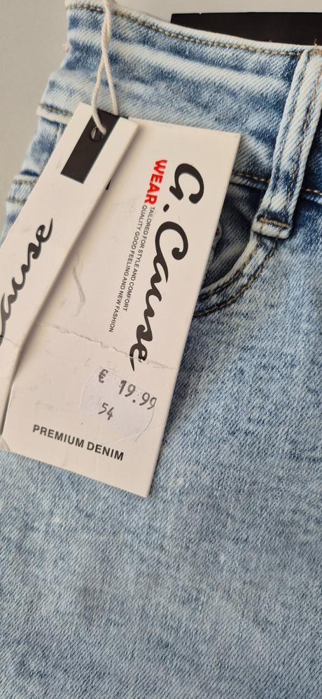 Roztrhané džínsy, xs