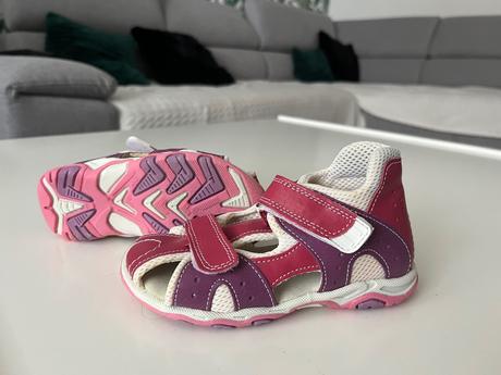 Sandálky zdravotnícke, 26