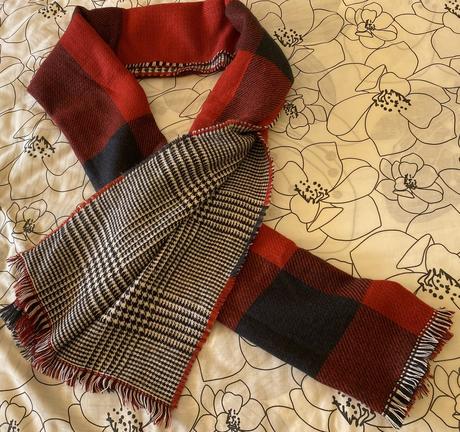 Elegantný mäkký obojstranný šál uni, 