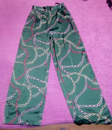 Tvavozelené nohavice s potlačou, primark,34