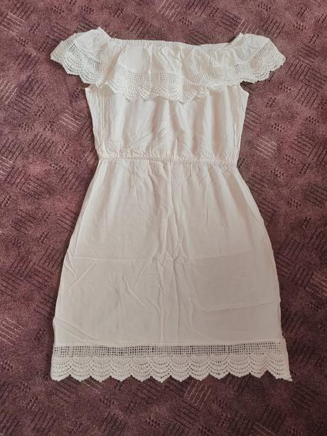 Dámske šaty s čipkou, l