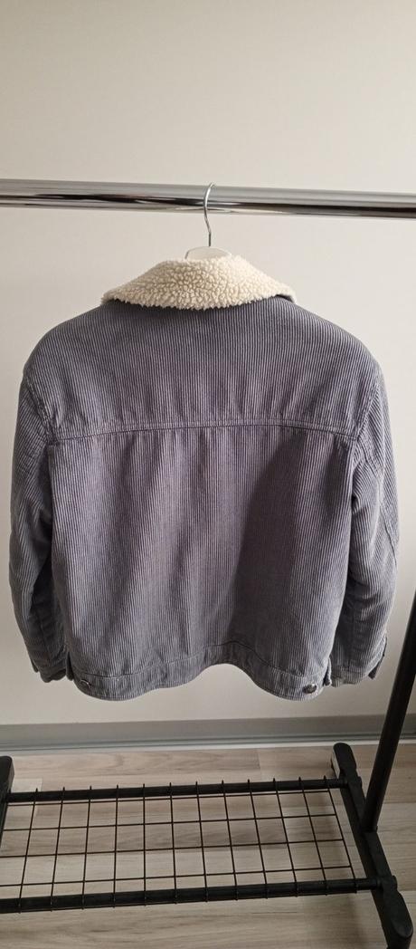 Dámska bunda, bershka,s