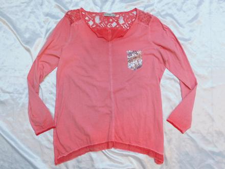 Kvalitne damske trendy tričko, 42