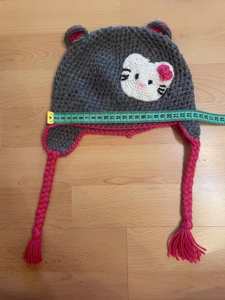 Ciapka pletena hello kitty, 104