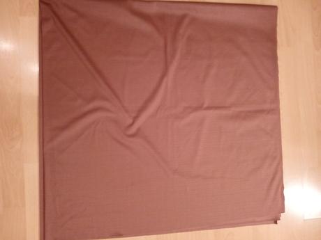 Hnedá tenká látka (146x152 cm), 