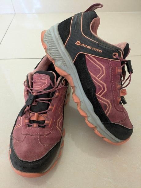 Turistické topánky v.33, alpine pro,33