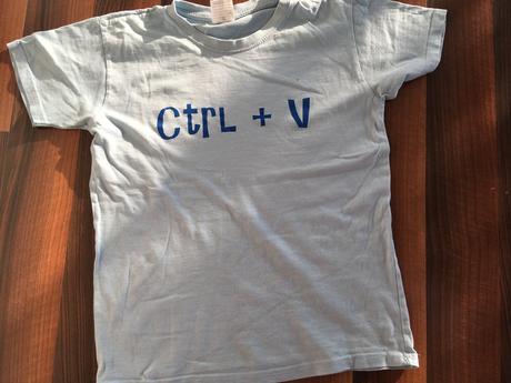 Bledomodré tričko, 146