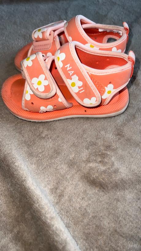 Sandalky k vode, nabaiji,22