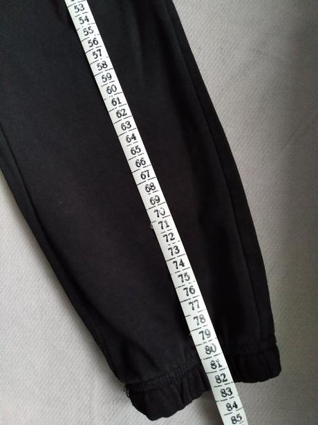 Čierne tepláky 134/140, 134