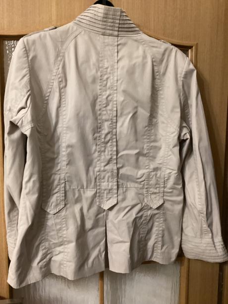 Prechodný elegantný kabátik, reserved,44