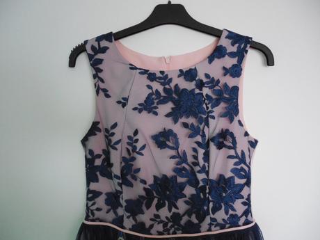 Modro ružové šaty, 38