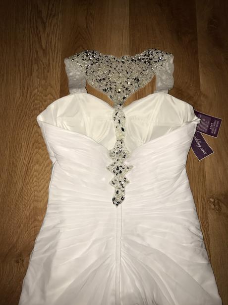 Luxusne nove svadobne saty, m