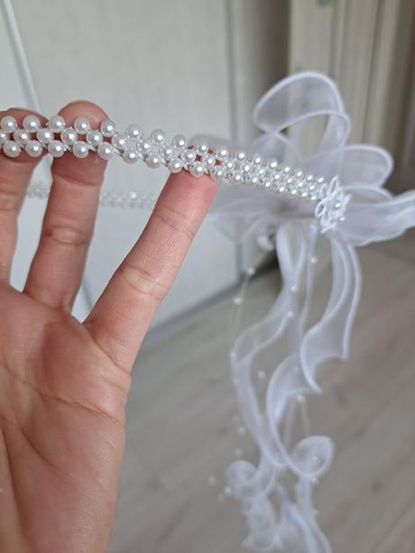 Čelenka na prvé sväté prijímanie, 134