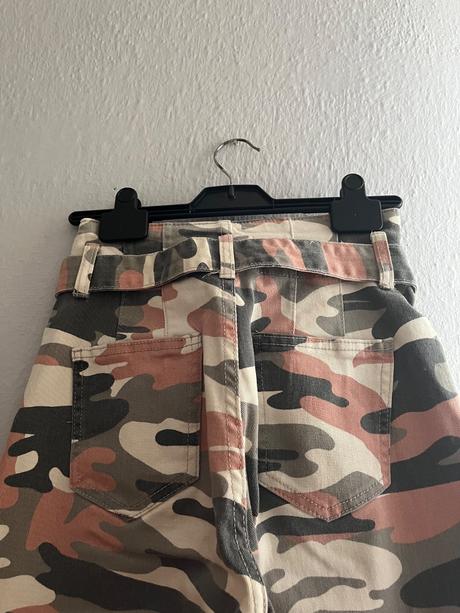 Maskáčové rifle, bershka,34