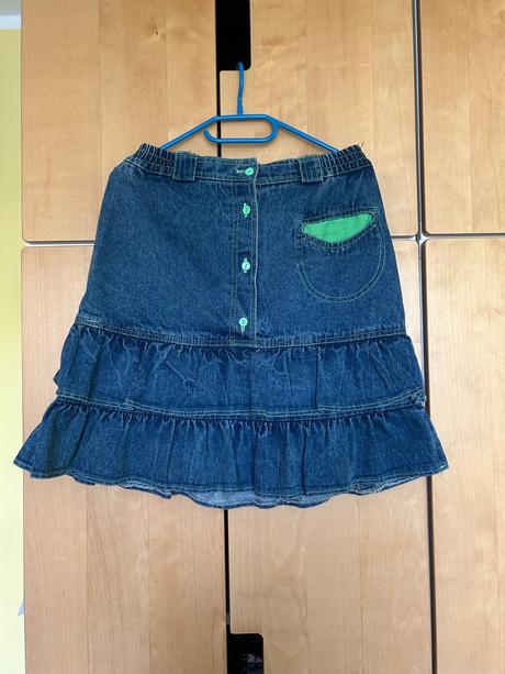 Rifľová sukňa, 146