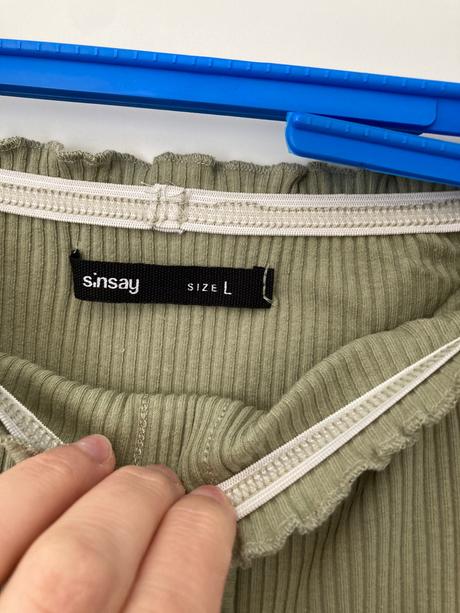 Šaty španielskeho strihu nové vel m/l, sinsay,m