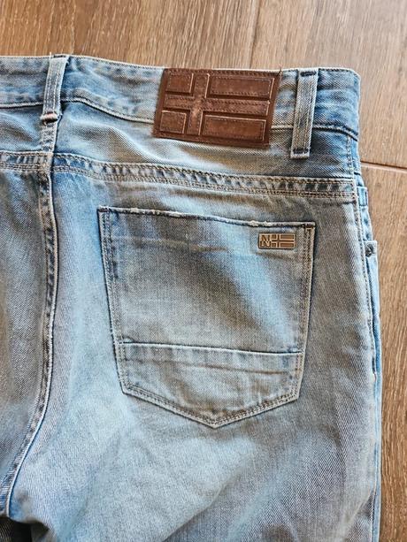 Potrhané pánske rifle, napapijri,34