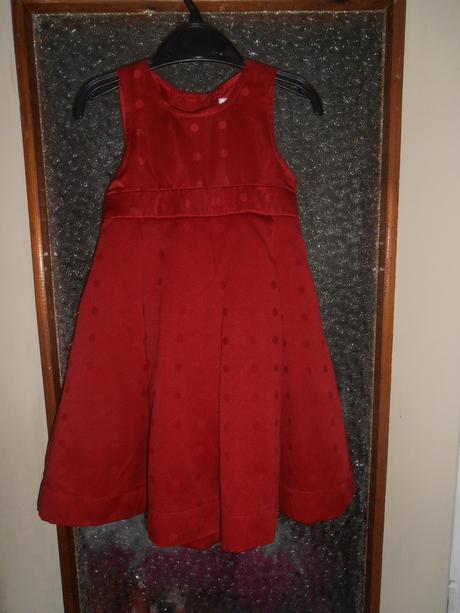 Červené šatočky zn. twinkle, 86