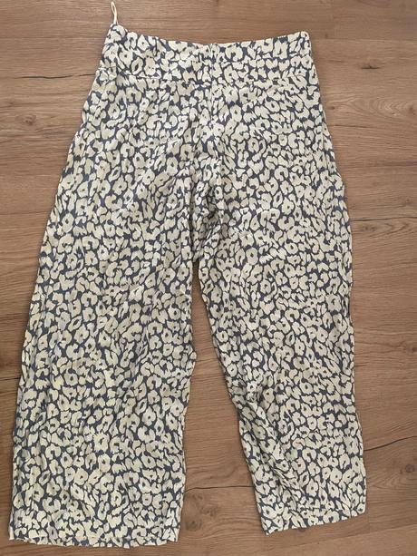 Letne nohavice siroke, atmosphere,38