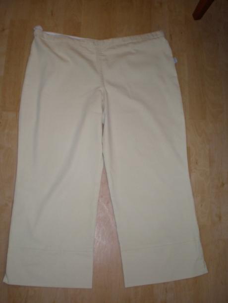 Smotanové tehotenské 3/4 nohavice, xl