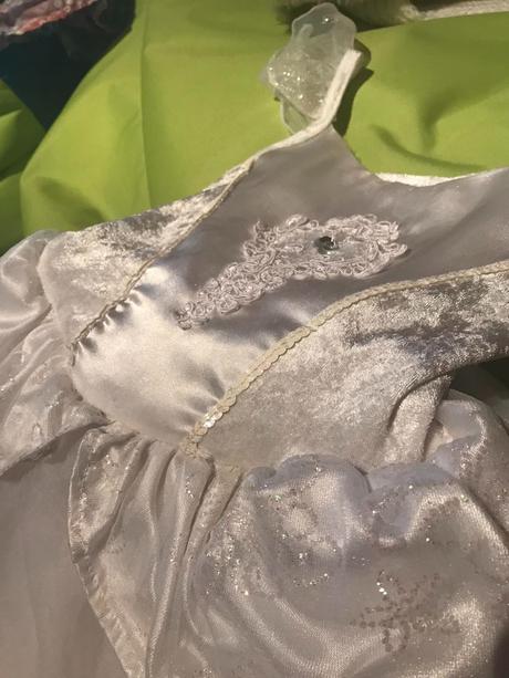 Princeznovské šaty veľ.116, 