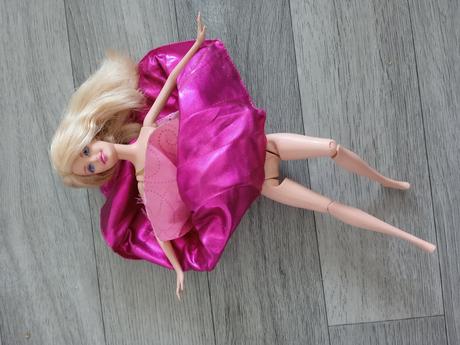 2011 barbie princess charm school,