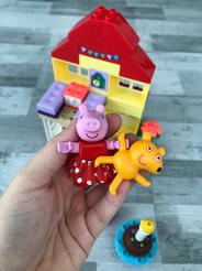 LEGO® DUPLO® Prasiatko Peppa a narodeninový dom (10433)