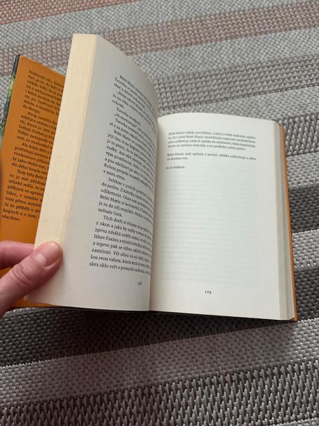 Kniha tady byla britt-marie (fredrik backman),