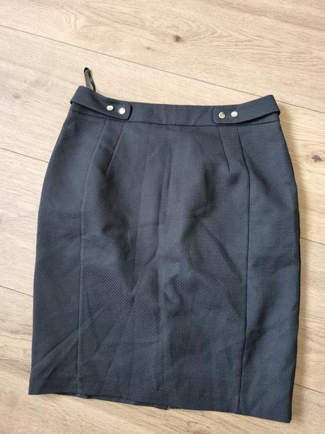 Čierna biznis sukňa veľ. 40, f&f,40